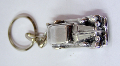 Silver Old Car Key chian