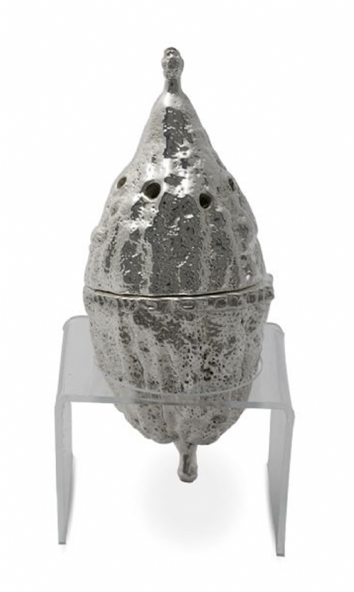 Silver Basamim box in the shape of Etrog
